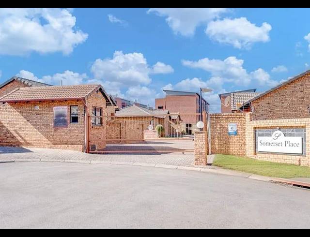 2 BEDROOM TOWNHOUSE FOR SALE IN WITPOORTJIE